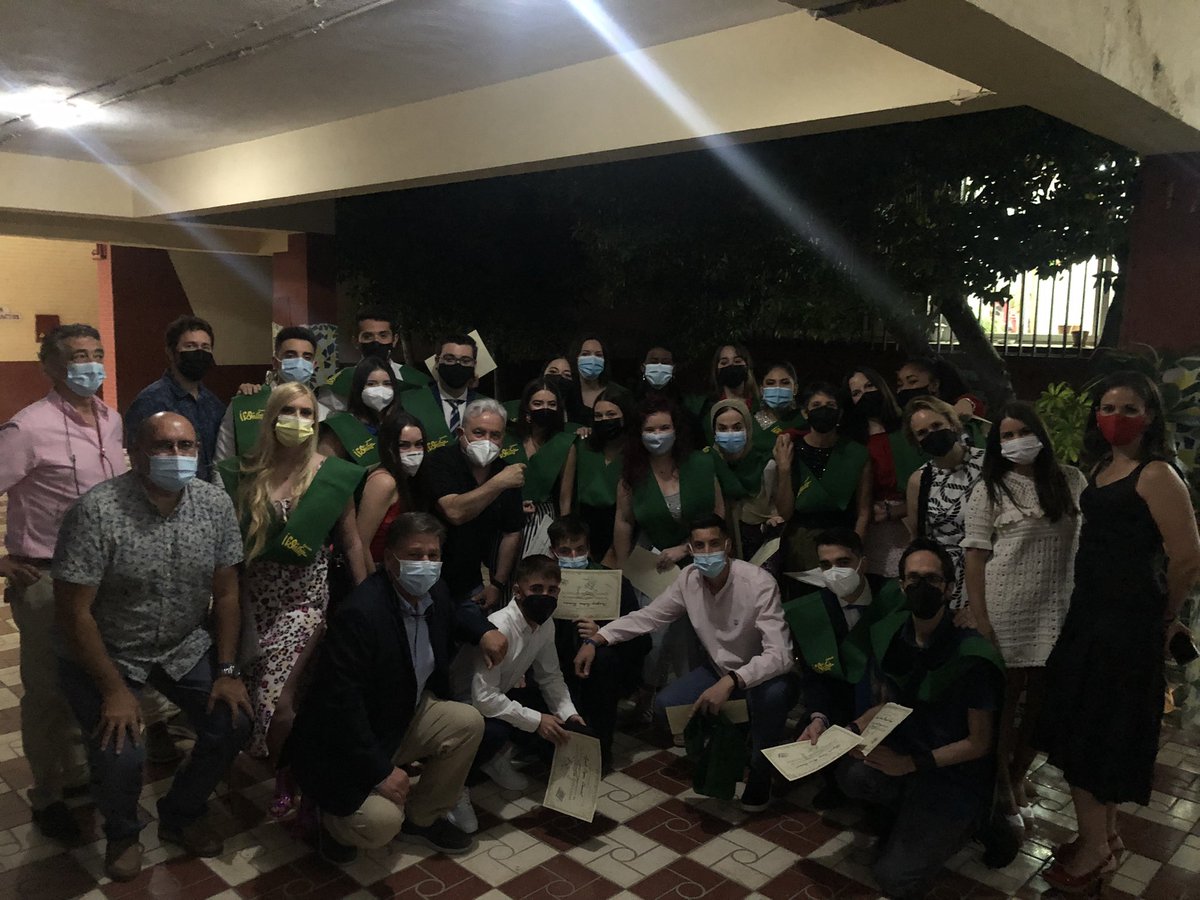 Despidiendo a la mejor promoción de #CyACartuja ¡lo mejor para todos/as!