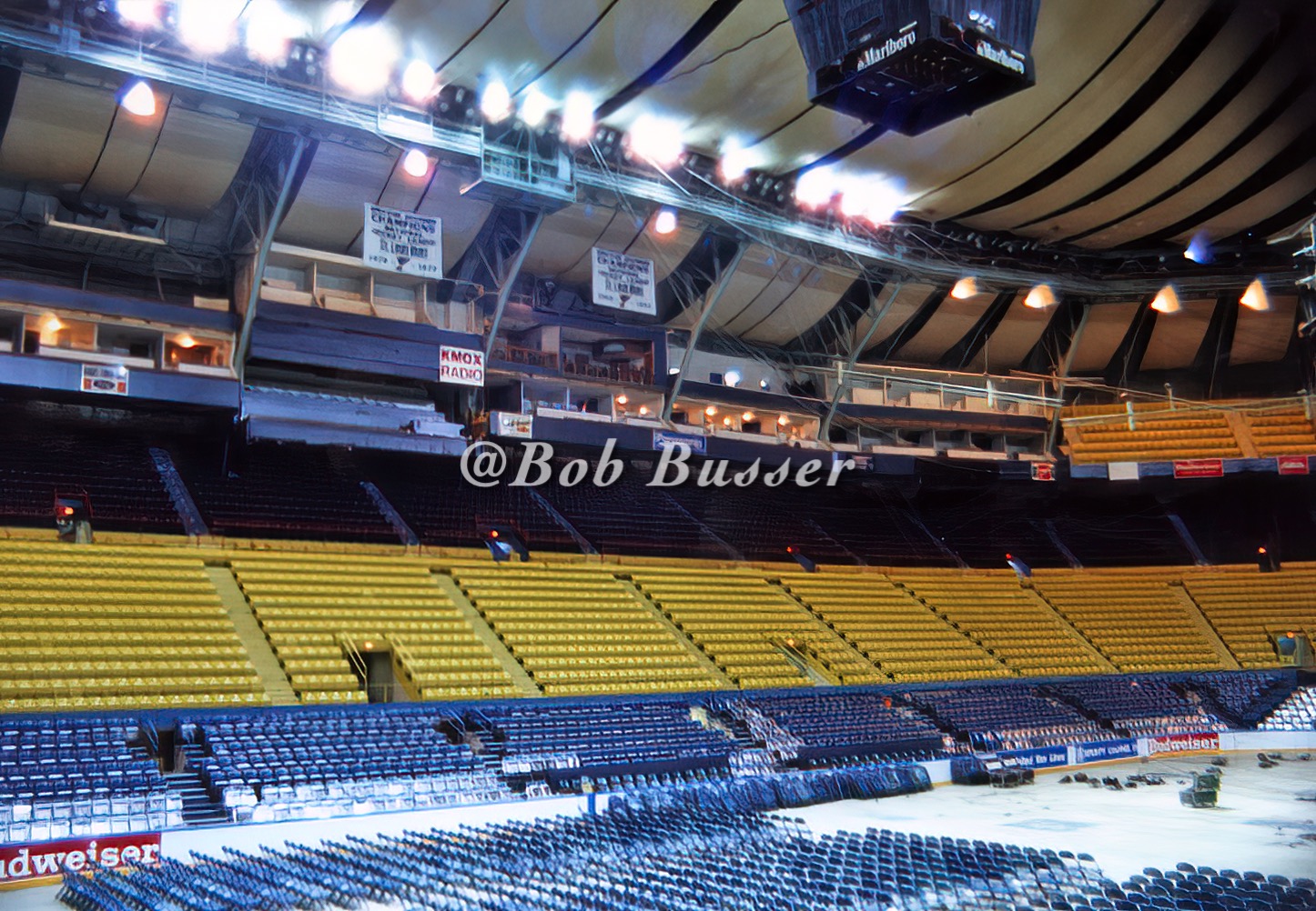 Bob Busser a X: The long gone St. Louis Arena. Blues, ABA Spirits and NBA  Hawks all played here (Hawks part time). MORE here   @NBA @Hoophall @NBATV @ESPNNBA @ATLHawks @StLouisBlues @NHL @