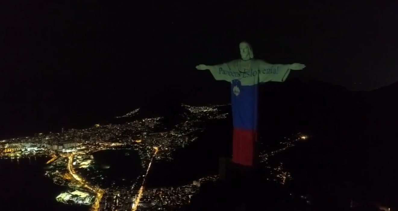Janez Jansa Rt Govslovenia Christ The Redeemer Statue In Rio De Janeiro Lit Up With Flag Slovenia30 T Co Rrfsekbgb7 Twitter