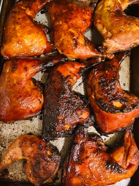 AirBaking's tweet image. Now he has taken the chicken off of the grill. It is a beautiful golden color! The poppers need just a few more minutes. We both agree that we are ready to eat and that the chicken looks delicious! 

#GrilledFood #ComfortFoods #ChickenQuarters #Poppers #Recipes #Foodie #Food