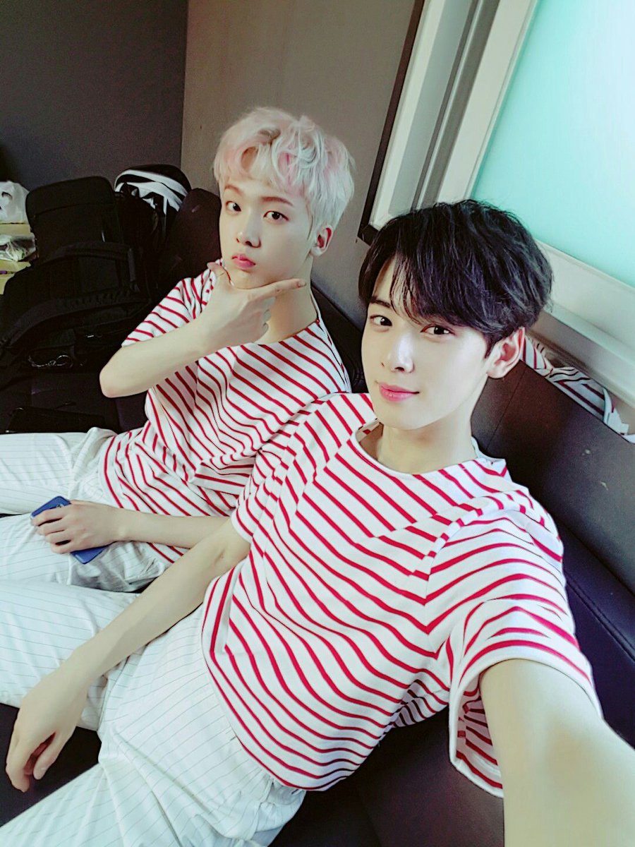 weboreal's tweet image. La pareja de la nación, Keo y Nate, agarraron sus mejores trapitos de los cuales están seguros van a llamar la atención para irse corriendo al #𝗧𝗛𝗘𝗢DEBUT, van con la misión de ser quienes más fuerte #Shout𝗬𝗔 así que ojito. 🤫💣