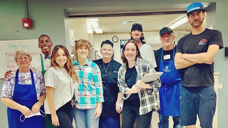 BackTheBowtie's tweet photo. I had an amazing time today #volunteering at the 
Our Daily Bread soup kitchen. I was able to break free from the judge’s conference for a few hours to serve lunch. I’m so appreciative to this organization for all of the great work they do in #Denton. #Service #BackTheBowtie🇺🇸 https://t.co/SR7dYJizU5
