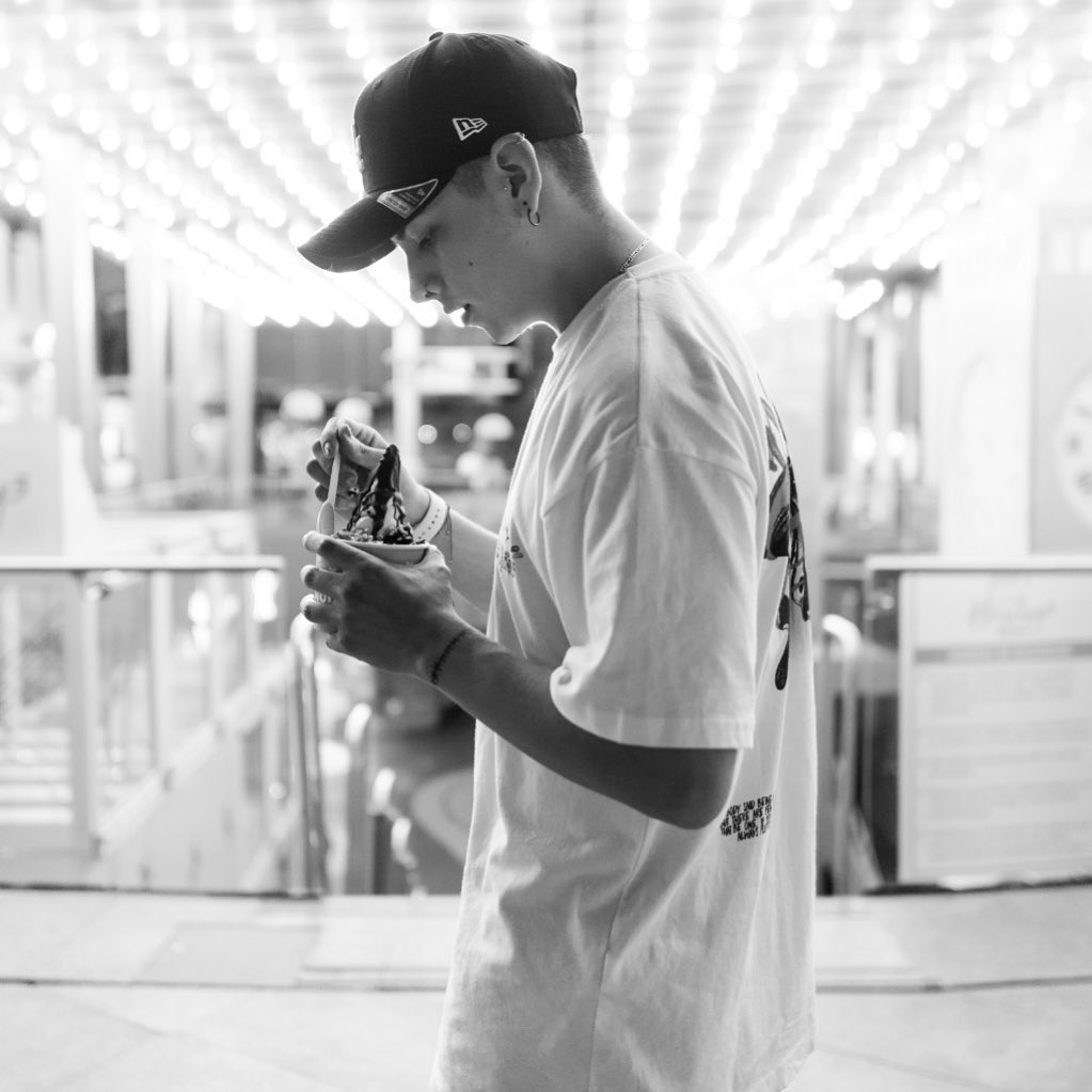 kevxgemes's tweet photo. @mtvmiaw #PremiosMTVMIAW #MTVLACREADORKEVLEX https://t.co/US1j9Nv9fn