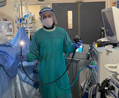 tberzin's tweet photo. Congrats to @jmosko29 and entire St. Mike's team 
@UofTGastroHep for being 1st in Canada to use Exalt single-use duodenoscope. #patientsafety #pioneer #ERCP https://t.co/yP0QwB7N9N