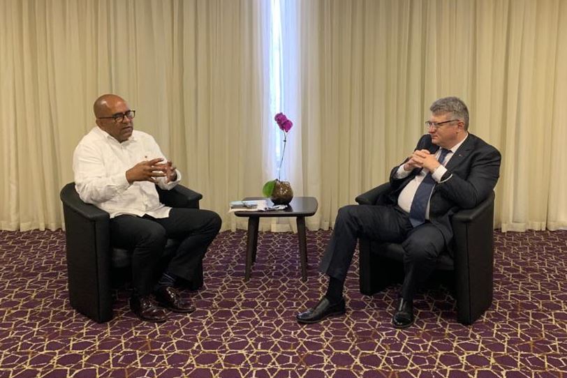 BelEmbajada's tweet photo. 24/06, Andrei Molchan, Embajador de #Belarús en #Venezuela, se reunió con Peter David, Ministro de Agricultura, Tierras, Bosques y Trabajo de #Granada
https://t.co/do2jruVJl9
@CancilleriaVE https://t.co/pvjMZa5ihr