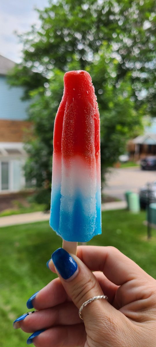 radioaricka's tweet image. Happy #NationalBombPopDay 
#bombpop