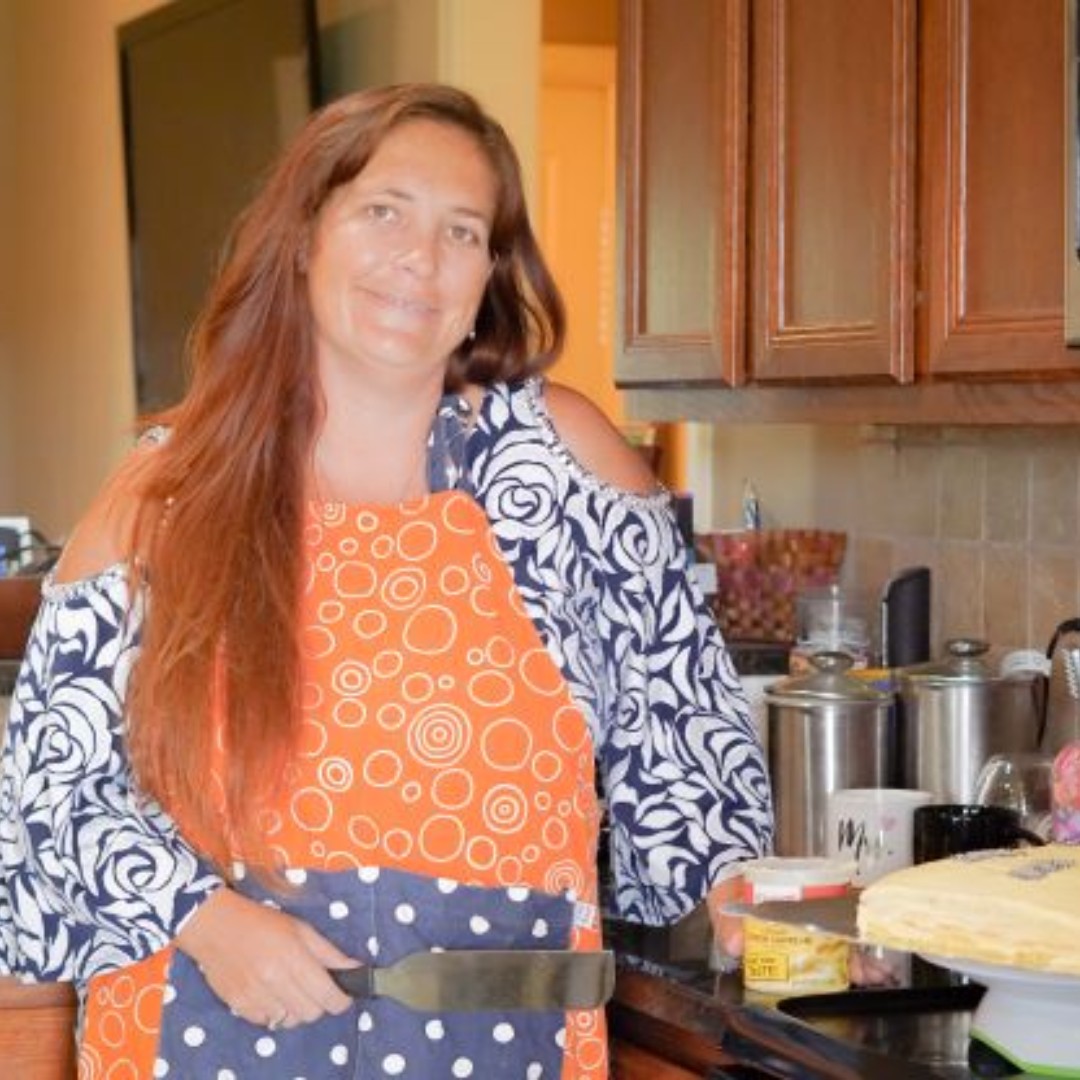 KeyRealEstate_'s tweet photo. We love learning more and more about our agents and we want our clients to learn more about them too! Not only is @jcbishoprealtor great at selling houses, but she is also great at baking a cake... and we love the leftovers we get in the office, if we're lucky there are any 😜 https://t.co/m7pqRHufjy