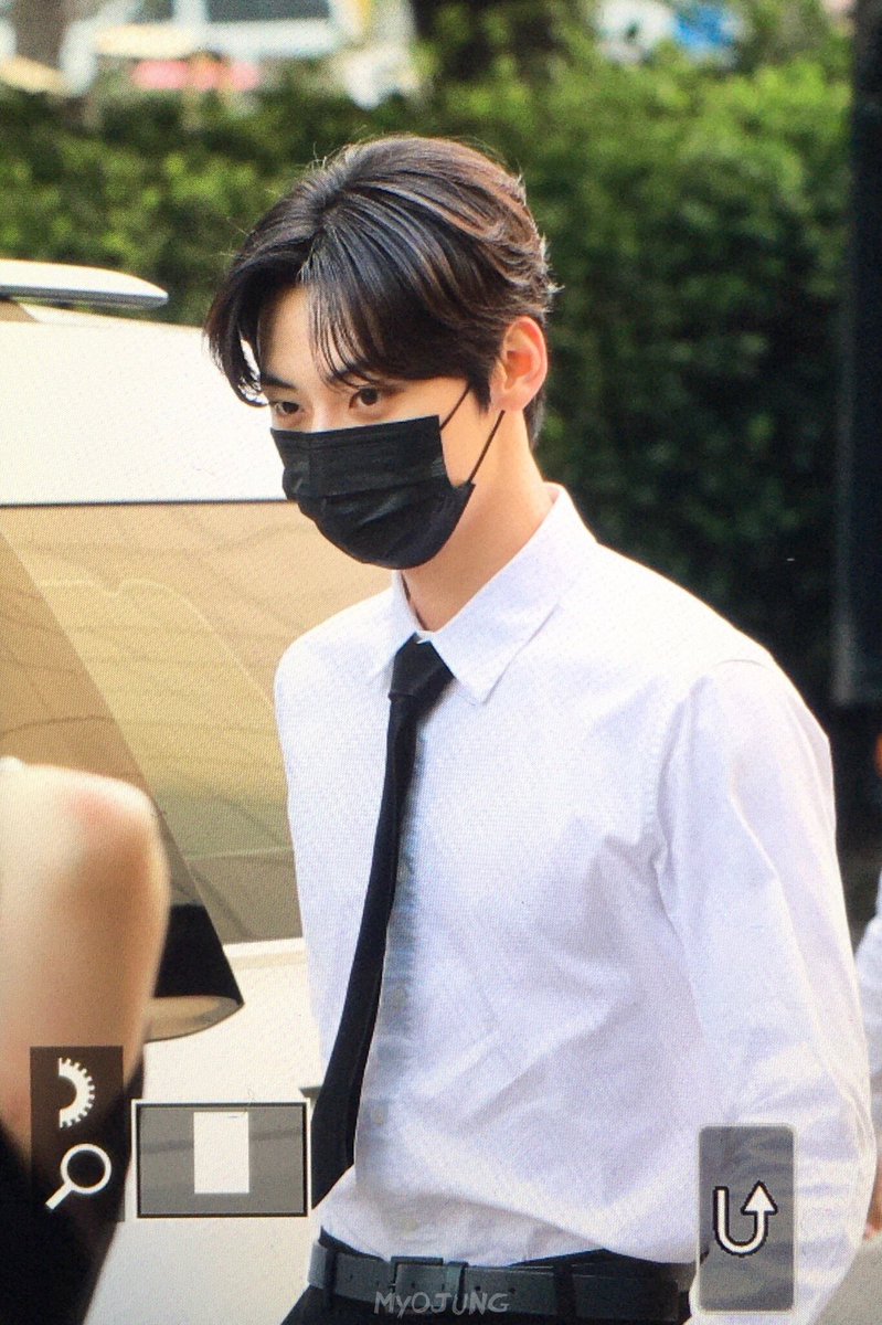 mj_mh0809's tweet photo. 210625 Preview

#민현 #황민현 #minhyun https://t.co/GgKE7LoYxz