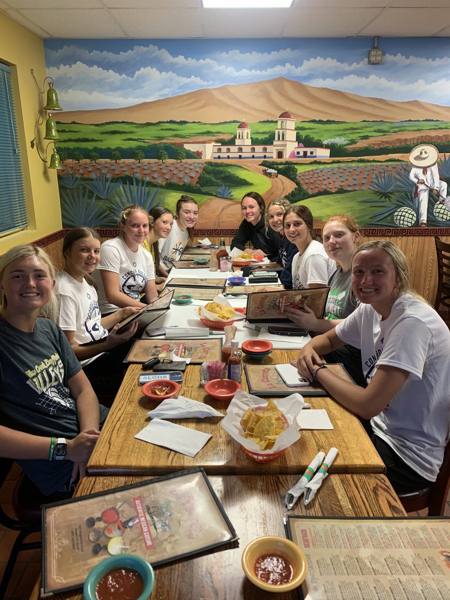 ECBuffs_GBB's tweet photo. Told the girls we could go out for Mexican if we went undefeated. π€©Super proud of how we played today! Thanks for a great day, @CUNEwbb!!
(We appreciate everyone who refs us, but special shout-out to our favorite, @G_Eazy55_)
#ECBuffs https://t.co/Vtu30vEqtX