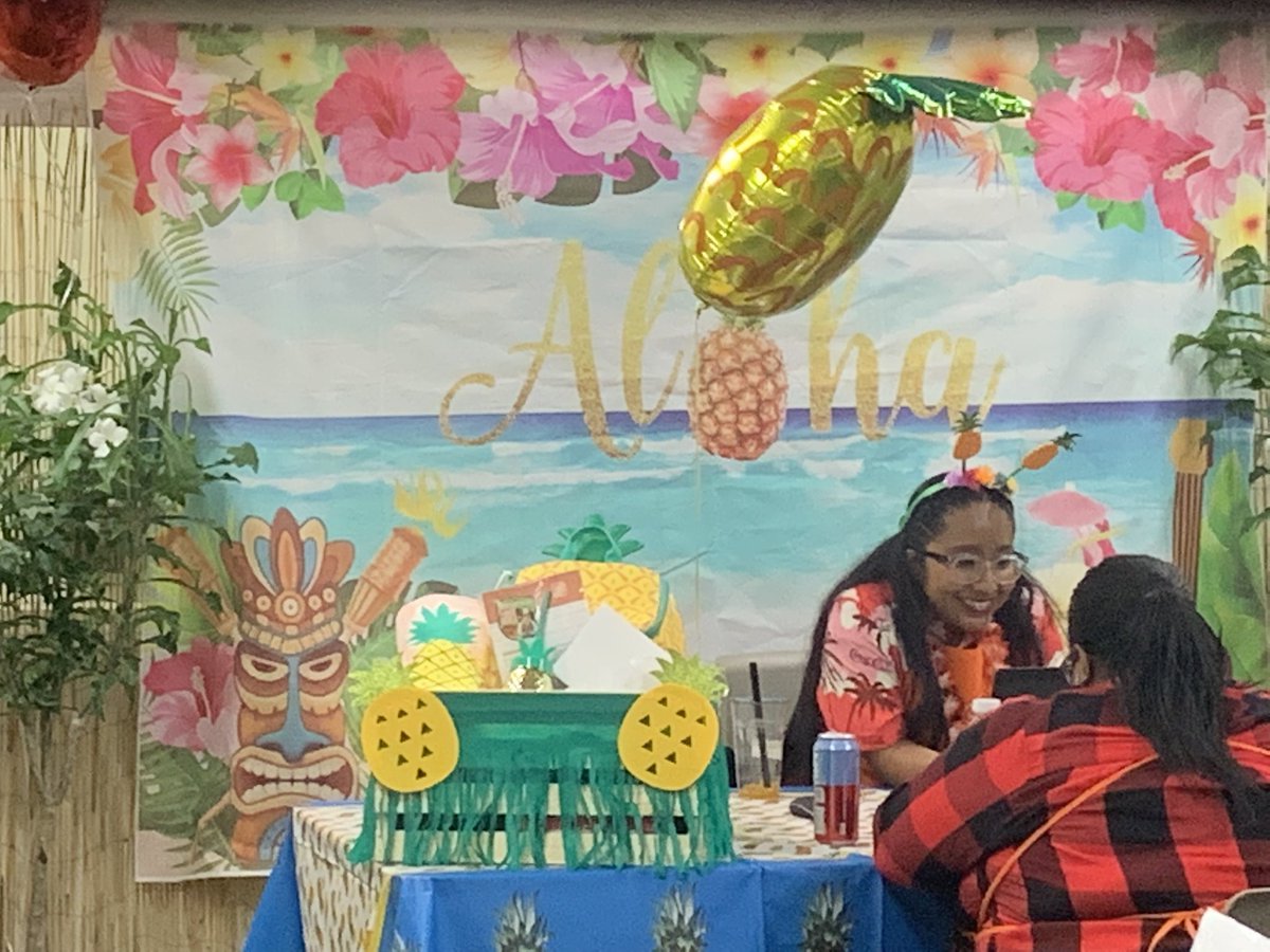 J_Delamora_'s tweet photo. Happy ASDS day to the Amazing Jess @Jess2879. During the pandemic you were our champion and still continue to be. Thank you so much for what you do each and everyday. @LakeiaJones @missebby15 @Thd_Claudia6614 @ThdKendre @jeremygconnor @FabyMireles2 @LuisCastorenaR1 https://t.co/MrFcnjGL55