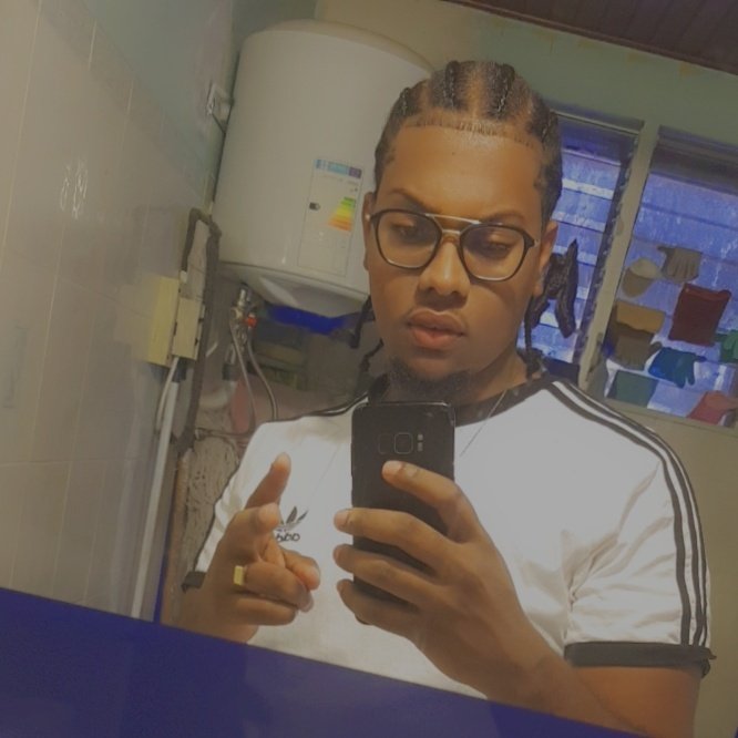 Samuel_Mrtl's tweet photo. #NouvellePhotoDeProfil https://t.co/IbTNr5dXhK