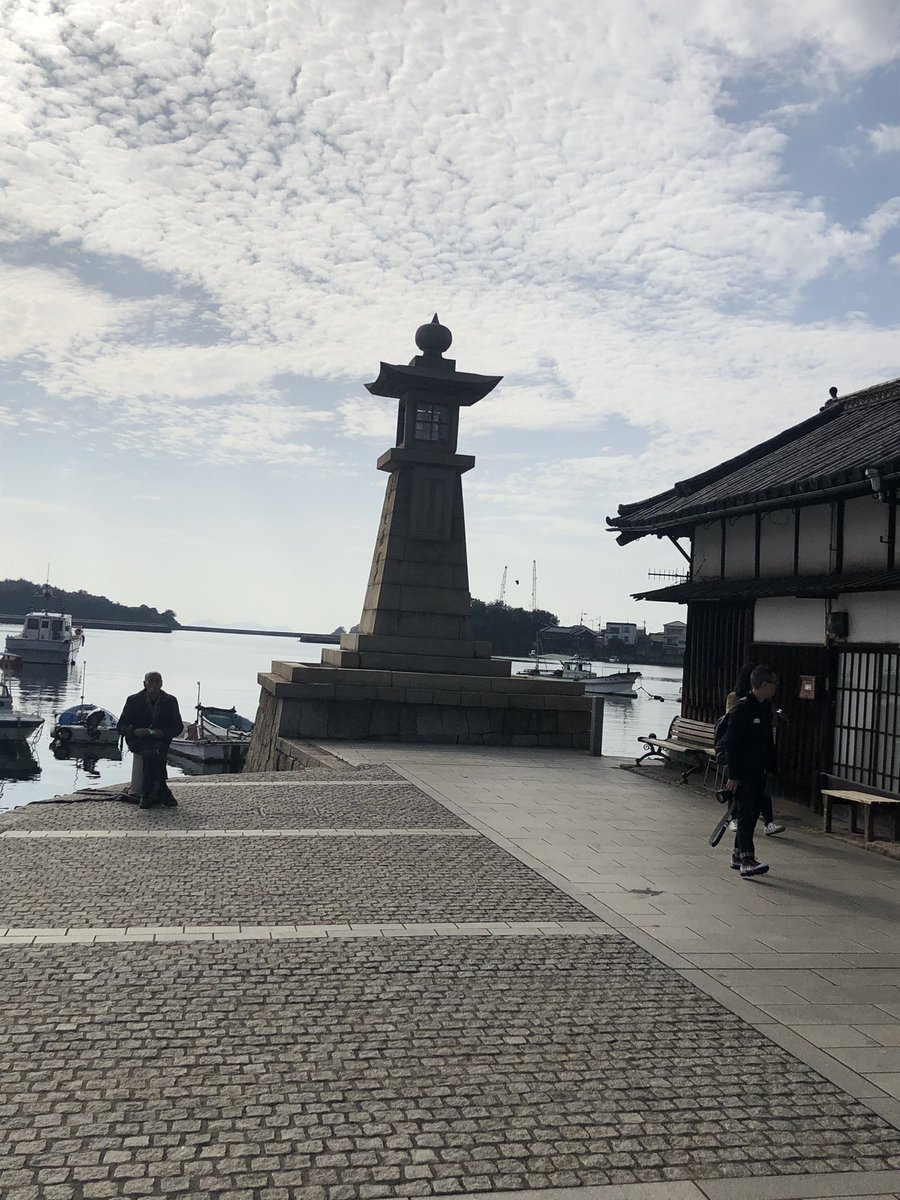 Two_style_'s tweet photo. 瀬戸内に佇む観光地　鞆の浦
高評価の旅館と歴史を感じる建物で心と体を癒やして見て下さい♪
【Two'style オンラインサロン】
https://t.co/qOL8wQn9R7 https://t.co/byLhQdyinh