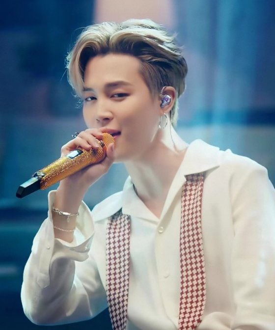 btsbrasil_bbo's tweet photo. [ARTIGO] #JIMIN (@BTS_twt) é elogiado por especialistas em todo o mundo por sua bela voz que transcende o gênero, e sua técnica vocal forte de alto nível!

Pessoas que reagiram ao Jimin cantando comentaram elogiando: "Jimin tem um tom diferente. Ele atinge notas agudas bem e (+) https://t.co/mit5iRpcli