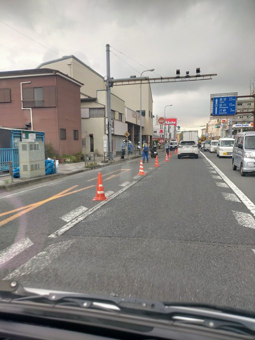死亡事故 国道15号 横浜市鶴見区鶴見警察署前でバイク事故 肉片飛び散ってた 血痕とブルーシート 現地画像まとめ まとめダネ