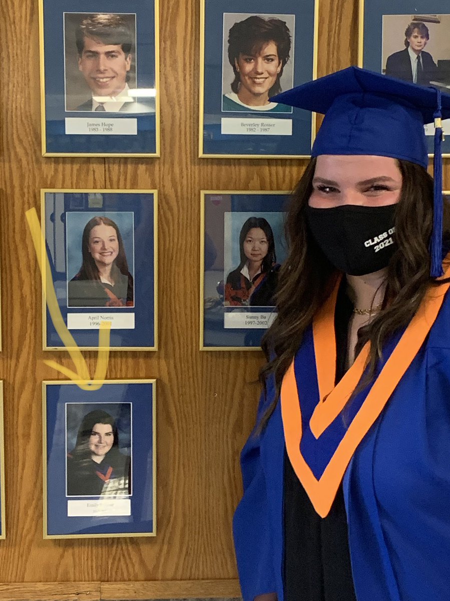 Congrats to this Blazer! BSS Wall of Fame Award recipient. Well done Emily!