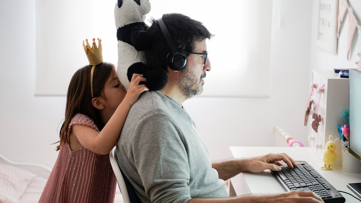 Uninvite kids playing, roommates cooking, and dogs barking from your meetings with background noise suppression, available in #MicrosoftTeams. 

Discover the three levels now: msft.it/6014nzSEY