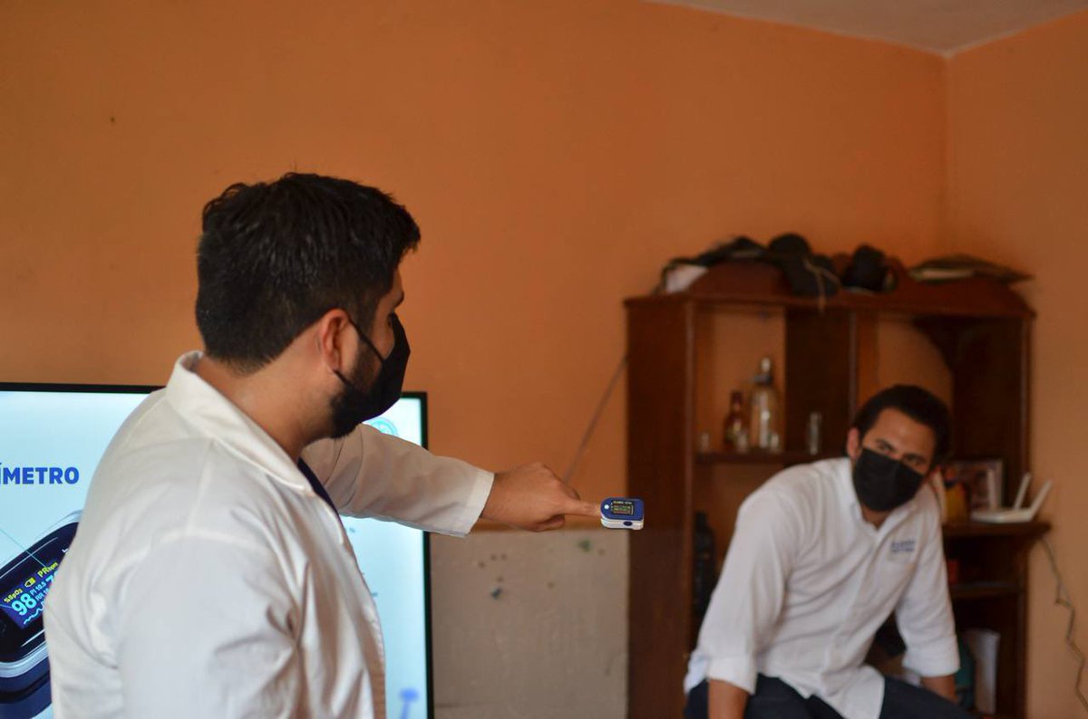 AlvaroCetina's tweet photo. Es un gusto ver cómo las y los vecinos de #Chalmuch mantienen los protocolos y cuidados de la salud para salir adelante en esta pandemia. Seguiremos compartiendo esta información con el programa #AprendamosACuidarnos en todas las comisarías de #Mérida. https://t.co/G8hE1miZwX