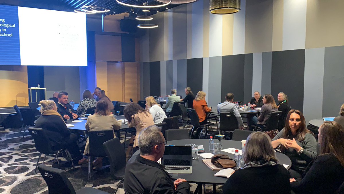 Sharon Reay tweet media