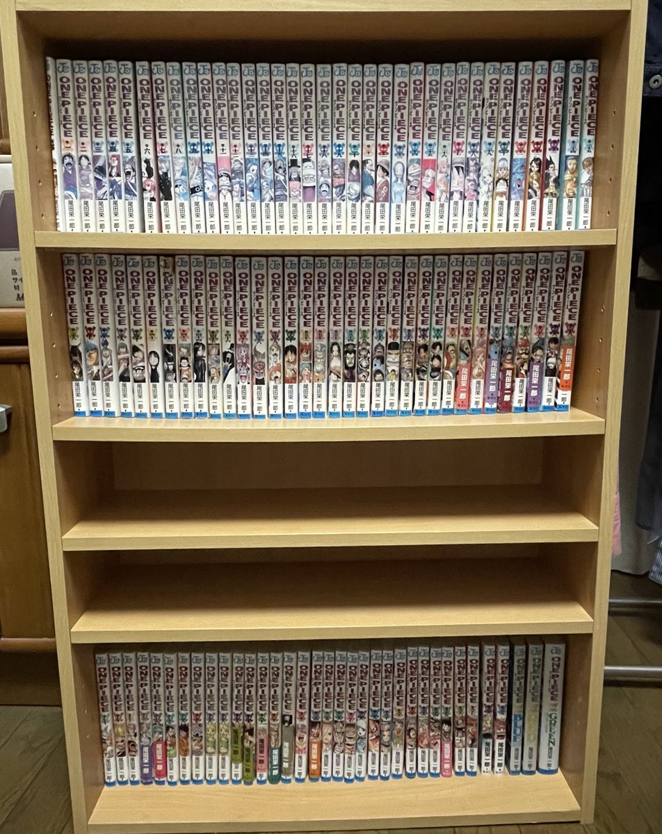 ワンピース本棚、ちょうど100巻収納でぴったりできそう。（移動