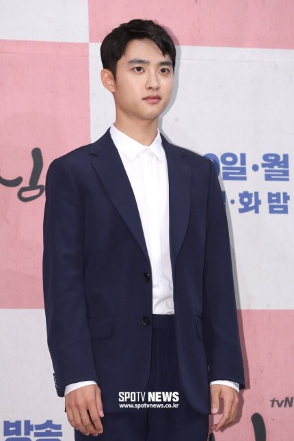 theseoulstory's tweet photo. EXO D.O reportedly to release a solo album in late July

Source: https://t.co/p0i89pTAzH https://t.co/TkXGtokw2X