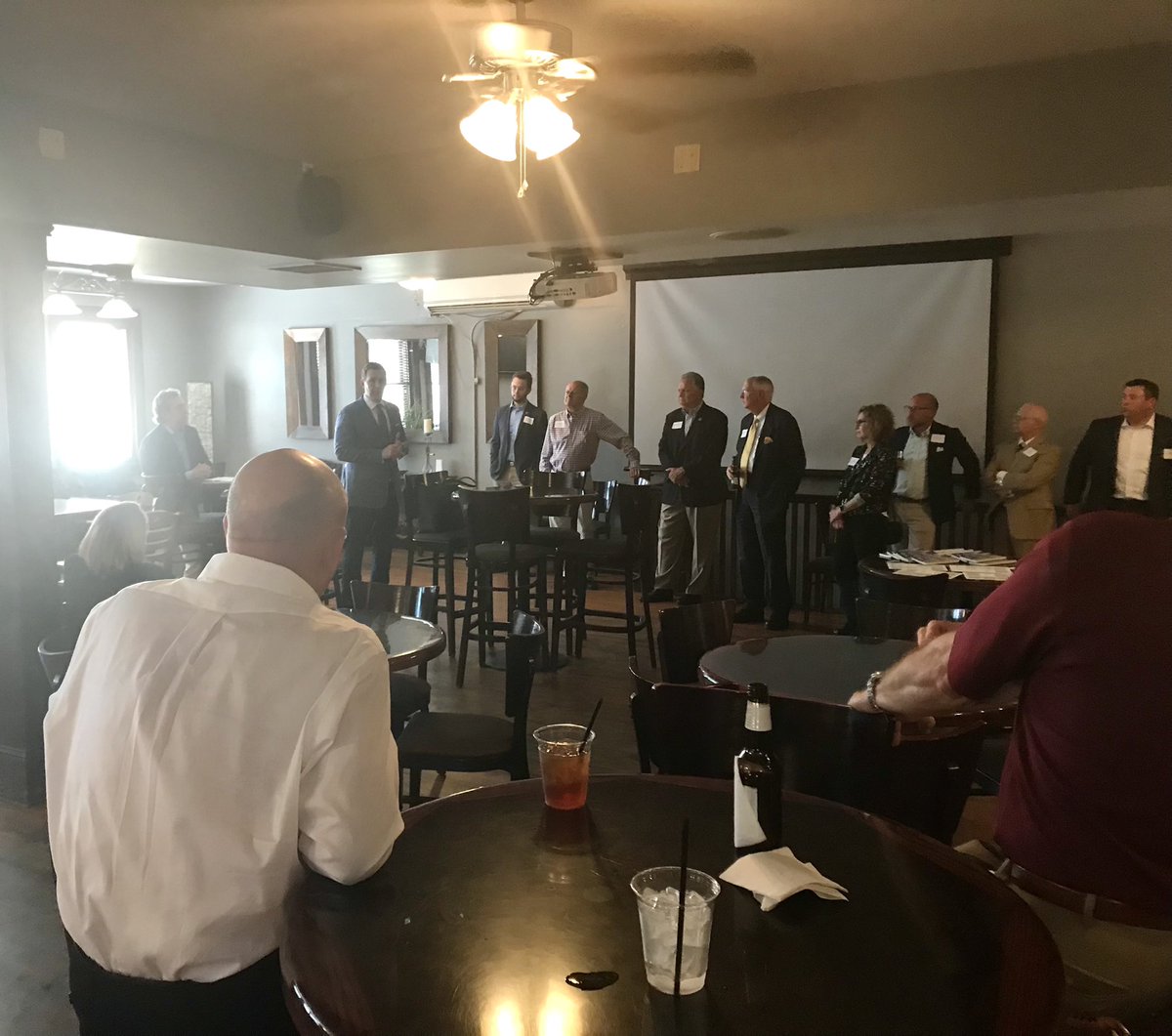 IsraelOQuinn's tweet photo. Good to be with @BristolChamber members and colleagues from both Virginia and Tennessee to discuss issues that affect both sides of the state line. https://t.co/9i49uoZnbp
