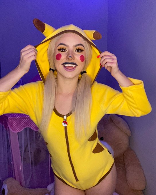 TW Pornstars Aria Bank . The most liked pictures and videos from