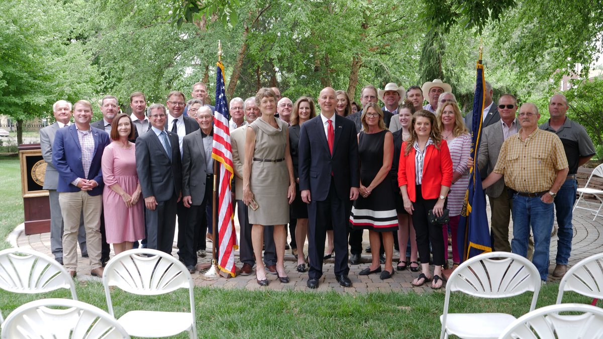 Pete Ricketts tweet media