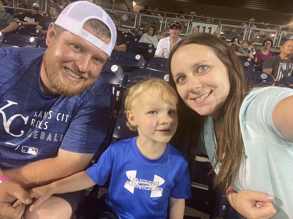jross208's tweet photo. #CWS Let’s play some baseball! ⁦@SchuttrButter⁩ https://t.co/XvXaWZQFL6