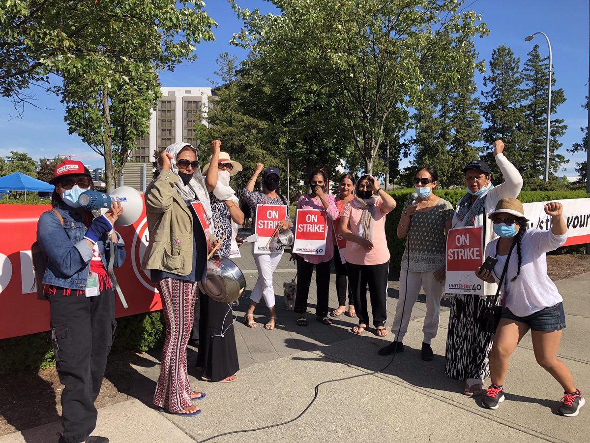 UniteHere40's tweet photo. Pacific Gateway hotel workers, many of whom are South Asian women, are determined to fight for their livelihoods. How long is the federal government going to keep giving money to a quarantine hotel that fires their women?
#BCUnequalWomen #bcpoli #cdnpoli #TakeBackThursday https://t.co/qflD8CCmIU