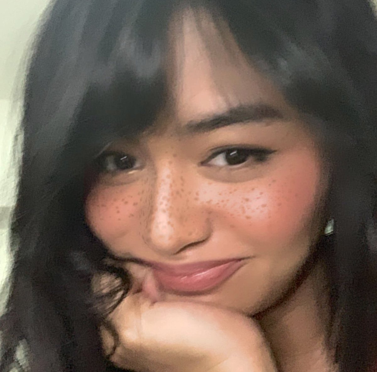 VivoreeU's tweet photo. Looks like someone changed their icon on tiktok… 👀 So pretty! 

#Vivoree @vivoree https://t.co/wIhsMZHNLl