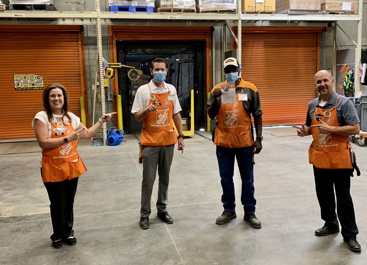 Shelene Larsen (@shelene_larsen) on Twitter photo Recognizing our Receiving DS Reggie today at #8529 Selma. Receiving was dialed and this team is driving great best practices on the back end! ππ<a href="/CaylorLarry/">Larry Caylor</a> <a href="/likevike/">pac central region</a> <a href="/donnathdpacC/">D_T</a> Recognizing our Receiving DS Reggie today at #8529 Selma. Receiving was dialed and this team is driving great best practices on the back end! ππ<a href="/CaylorLarry/">Larry Caylor</a> <a href="/likevike/">pac central region</a> <a href="/donnathdpacC/">D_T</a>