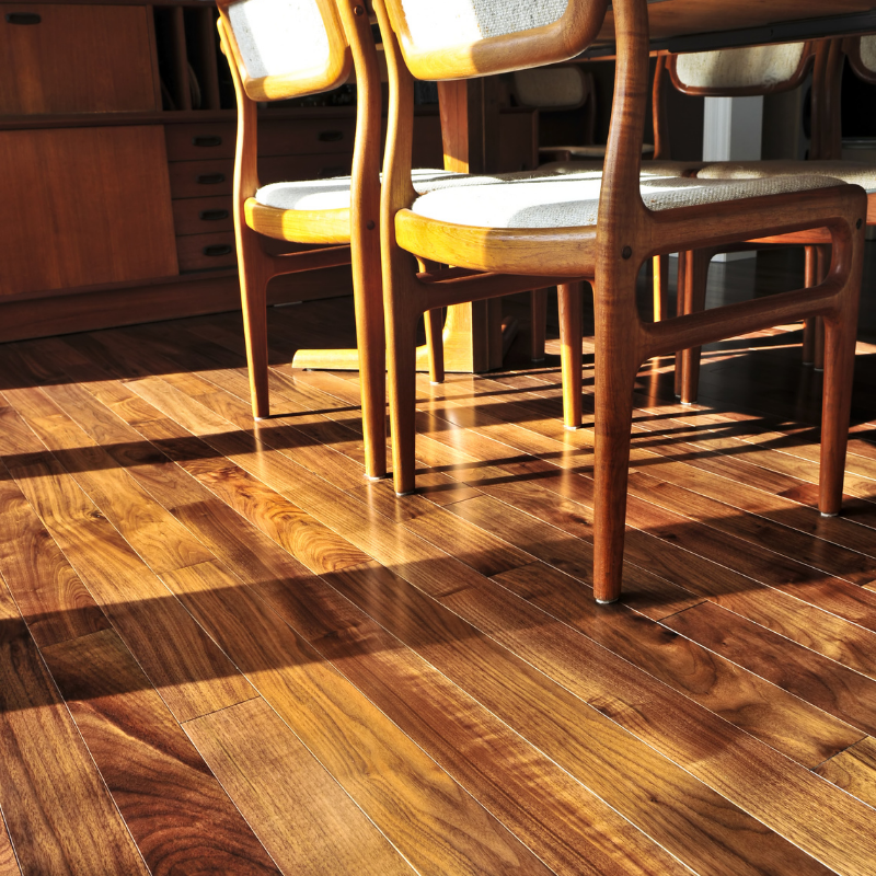 RootCleaning's tweet image. Have your #hardwoodfloors seen better days? Call us about our wood floor rejuvenation services today! Not only will they look new again, but we can help prevent the need for sanding or costly replacements in the future. bit.ly/3ggouUt