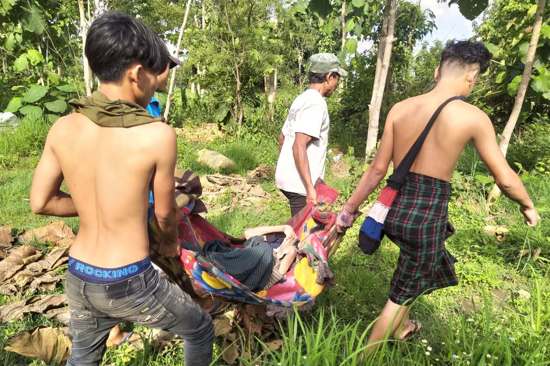 yu17135216's tweet photo. In over a month, more than 100,000 people have been displaced by war in #Kayah.
#SaveKayah
#WhatsHappeninglnMyanmar
#June25Coup https://t.co/h6jGW9PJMH