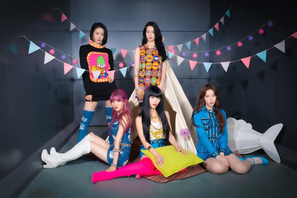 kpopwise's tweet photo. [Exclusive] Interview with PURPLEBECK @PURPLEBECK1 @purplebeck21

#Beckies please share and comment!
They have a message for you🤍

▶ https://t.co/CdiWyGEqPz 

#PURPLEBECK #퍼플백 #YEOWOOL #YERIM #LaYeon #MINI #SeYeon #kpop #kpoptwitter #interview https://t.co/kbDPDBlvxQ
