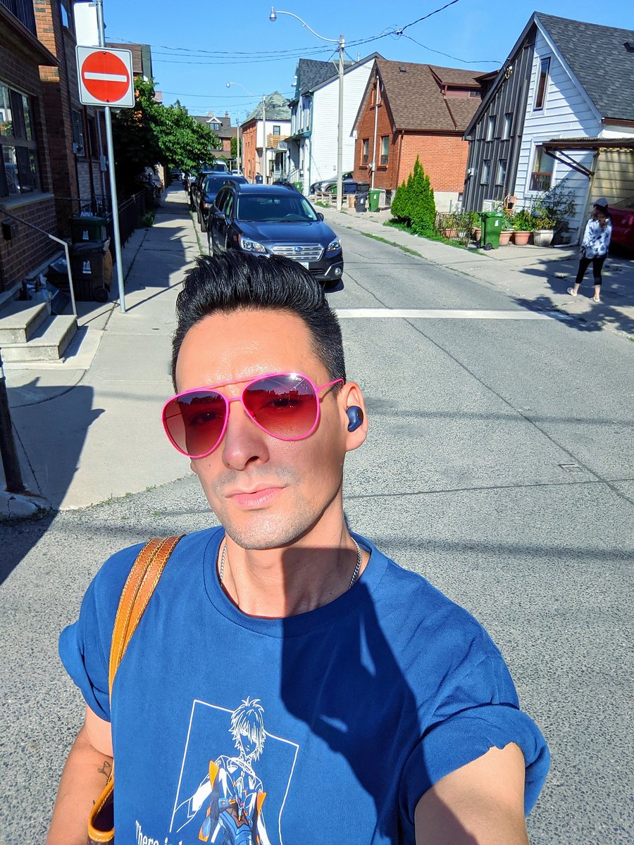 Fashionights's tweet image. It ain't Wednesday, but we wear pink (sunnies) #FASHIONIGHTS

instagram.com/p/CQhr4UgtZ0u/…