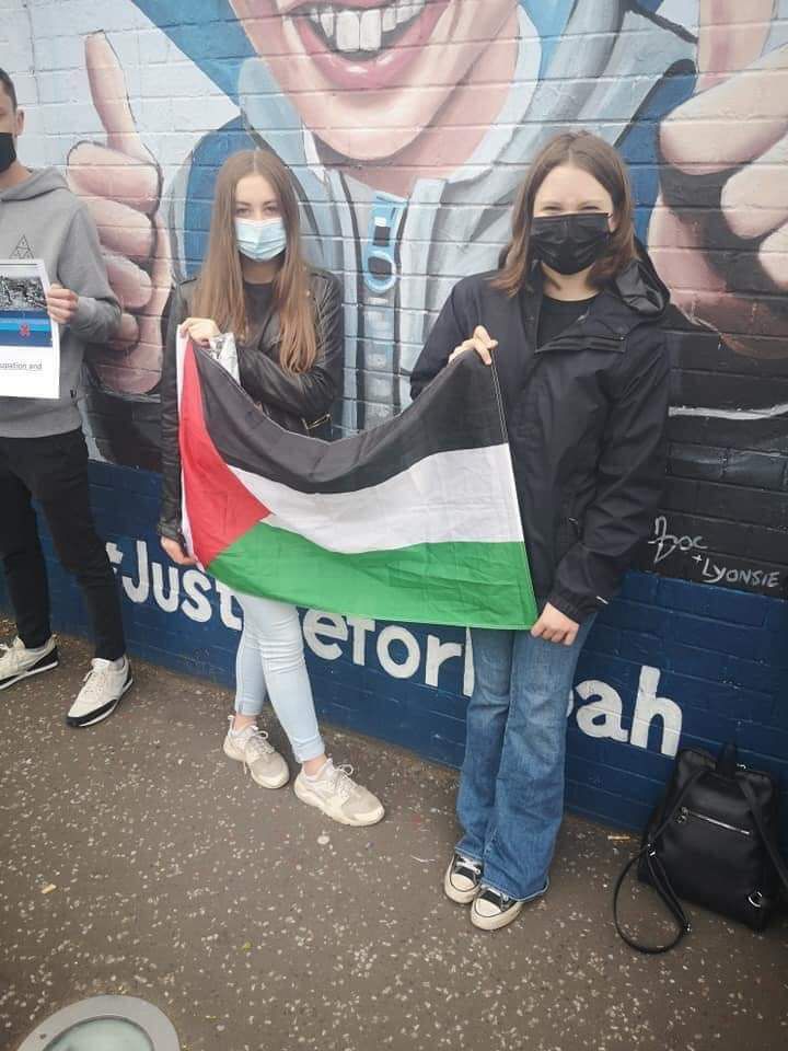 ChrisHu34451470's tweet photo. Solidarity with Palestine organised by Ireland Palestine Solidarity Campaign in Belfast & restart of boycott #Anyvision campaign an Israeli company in Belfast involved in developing facial recognition technology & condemned by human rights groups for oppressing the Palestinians. https://t.co/H8Aq6kRG2m