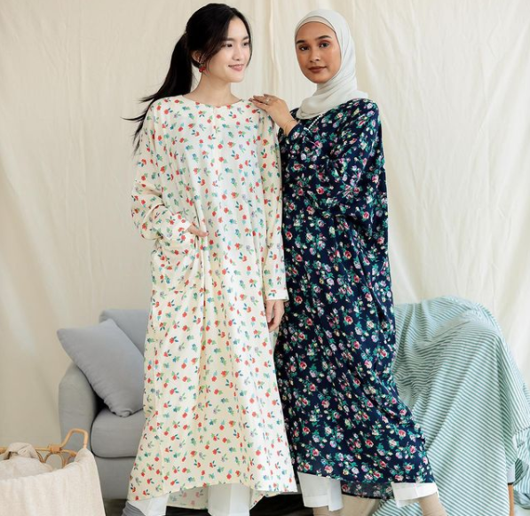 misslilyshop's tweet photo. Our AKIRA KAFTAN still available in few prints at online now ! Grab yours today &amp; join today postage 😍🙌🏻 https://t.co/XmvuLQ73rO