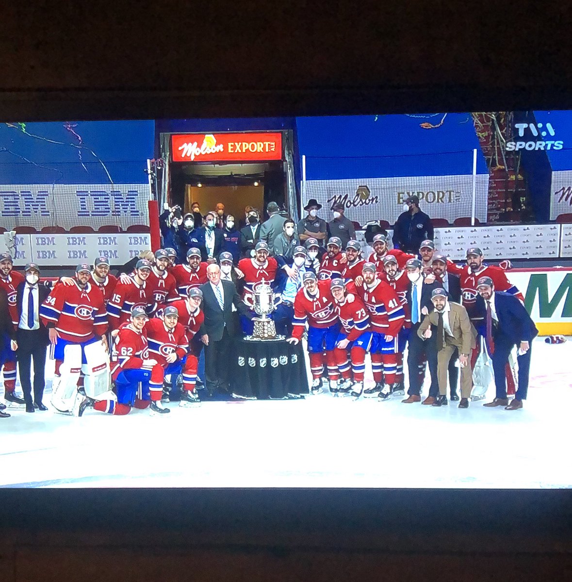 Stéphane Fallu (@stephane_fallu) on Twitter photo Bonheur, joie et tout le reste!
#directionfinaledelacoupestanley
<a href="/CanadiensMTL/">Canadiens Montréal</a>
Bonne finale les amis. Bonheur, joie et tout le reste!
#directionfinaledelacoupestanley
<a href="/CanadiensMTL/">Canadiens Montréal</a>
Bonne finale les amis.