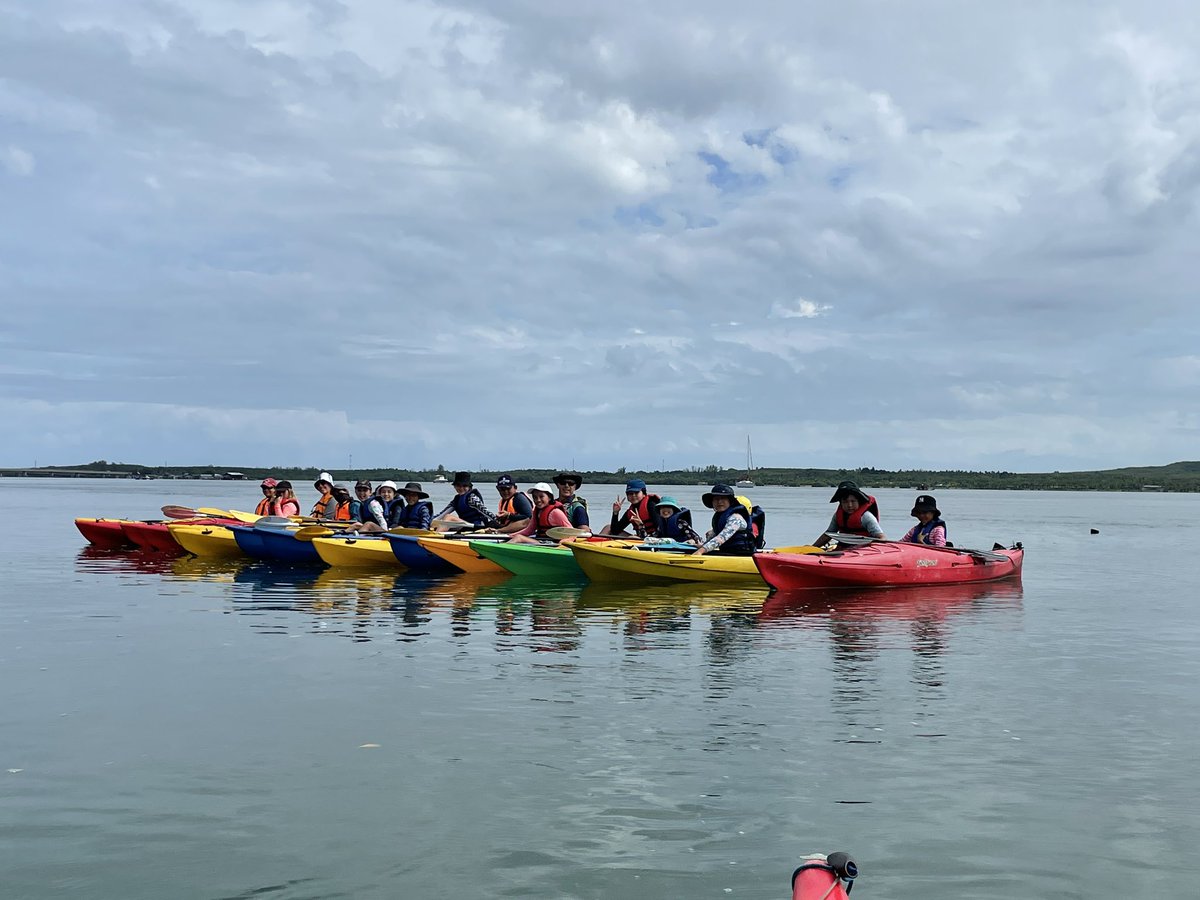 Just another (last) day at the office <a href="/UWCThailand/">UWC Thailand</a> #staycuriousUWCT #ibpyp #outdoored #getoutside <a href="/JuBonillaGarcia/">𝙹𝚞 𝙶𝚊𝚛𝚌𝚒𝚊 🏳️‍🌈</a> @Outdoor_Ed_Rob <a href="/jlangendonck/">Joost Langendonck</a>