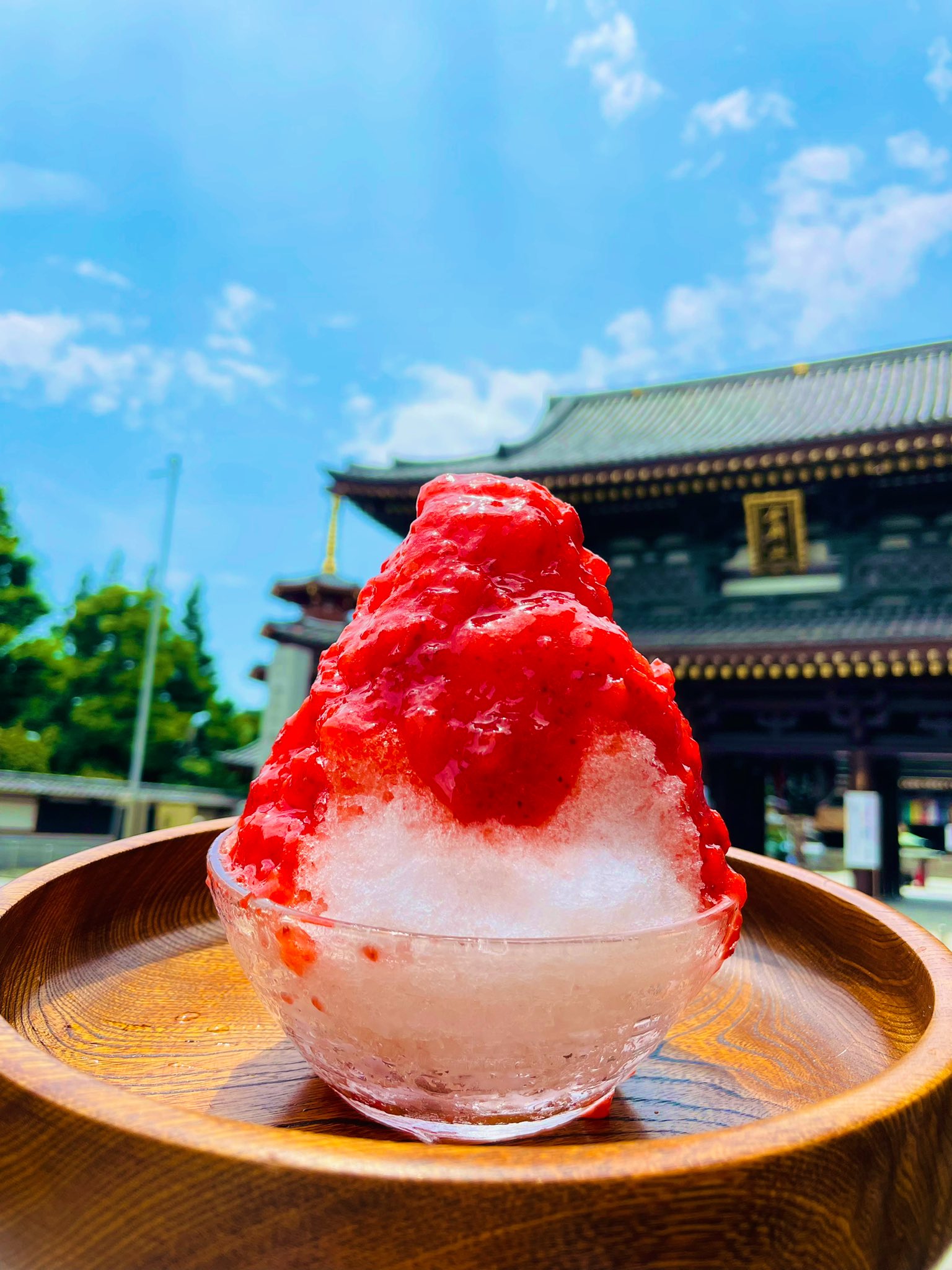 川崎大師 久寿餅 住𠮷 公式 今日からかき氷が喫茶でスタートしました いちごめっちゃ美味しいです ﾟdﾟ ｳﾏｰ いちご 宇治金時 黒蜜きなこの3種類があります W 川崎大師 かき氷 いちご 宇治金時 T Co Nsaeotgh9r Twitter