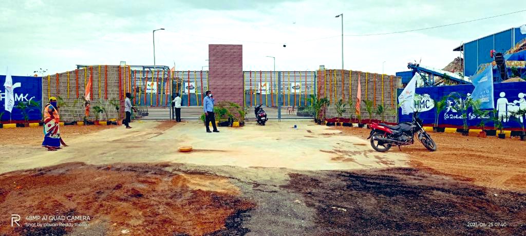 KTRBRS's tweet photo. Will be inaugurating Hyderabad’s second C&amp;D (construction &amp; demolition) waste treatment plant with 500 TPD capacity today at Fathulguda in LB Nagar

With this plant, total C&amp;D waste treatment capacity in Hyderabad is now at 1000 TPD

Similar plants being planned in other towns https://t.co/dNWKggR4QF