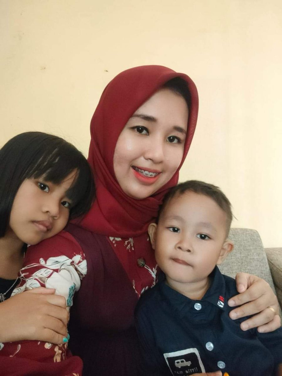 niiady's tweet photo. 2 anak lebih baik 😁 nambah lagi juga boleh 🤪 https://t.co/udLxV2CCVR