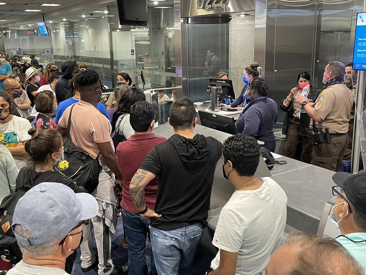TheSpatialDude's tweet photo. @ScottFeinberg @AmericanAir Police had to be called in Miami on Father’s Day also - 12 hour delay for crew issues.  Ruined a full day of my family trip and had to buy breakfast lunch &amp; dinner of overpriced airport food (no vouchers offered). https://t.co/xUklZ3yNH0