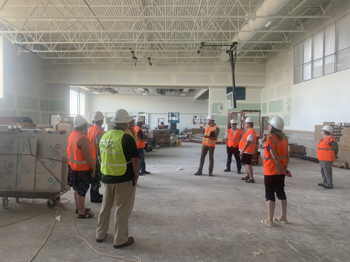 A tour to see the progress at Atfalati Ridge ES and the improvements at North Plains. So appreciative of the support for the bond from our community.