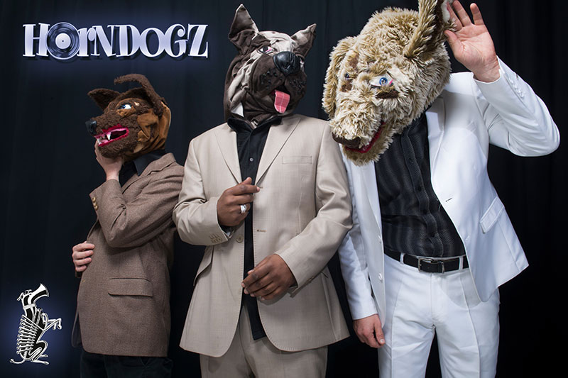 🔻 Ce soir : HornDogz
Pour ce premier live de déconfinement, les HornDogz vont sérieusement faire bouillir la marmite du New Morning et servir le pot-au-funk !
🎟 : newmorning.com/20210626-5064-…

#HornDogz #funk #concert #live #paris #newmorning <a href="/HornDogz/">HornDogz</a>