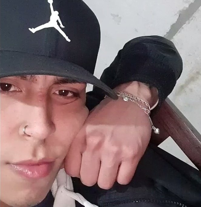 Rodrigo80130116's tweet photo. Tu novio un fan si quieres le mando saludos 👋🏽 https://t.co/uWbaXFEm9g