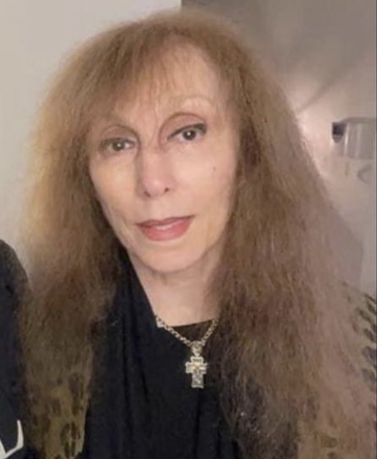 notr2_f2's tweet photo. Ronnie James Dio was the best https://t.co/P8GDl65LRR
