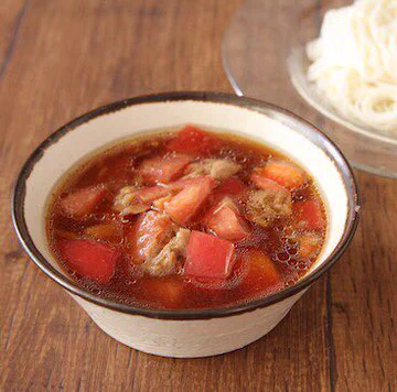 食欲がないときにもおすすめ？！ツナ&トマトを使った、素麺のつけだれレシピ！