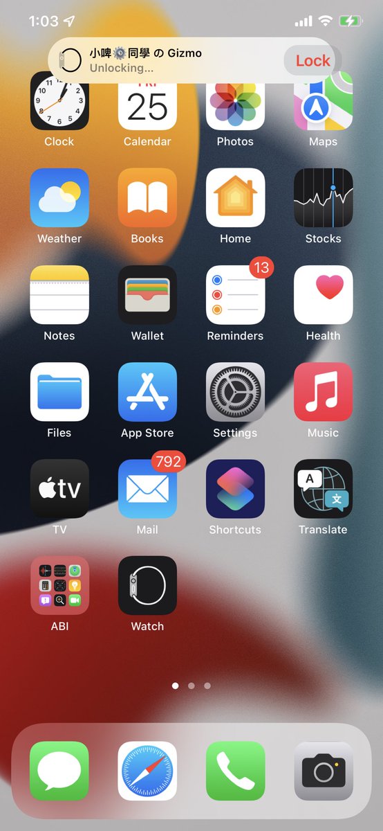 pijiuhuaaa's tweet image. Now once ᴡᴀᴛᴄʜ unlocked by iPhone,
It will appeared a “lock” button 

#iOS15 #iOS15DevBeta2