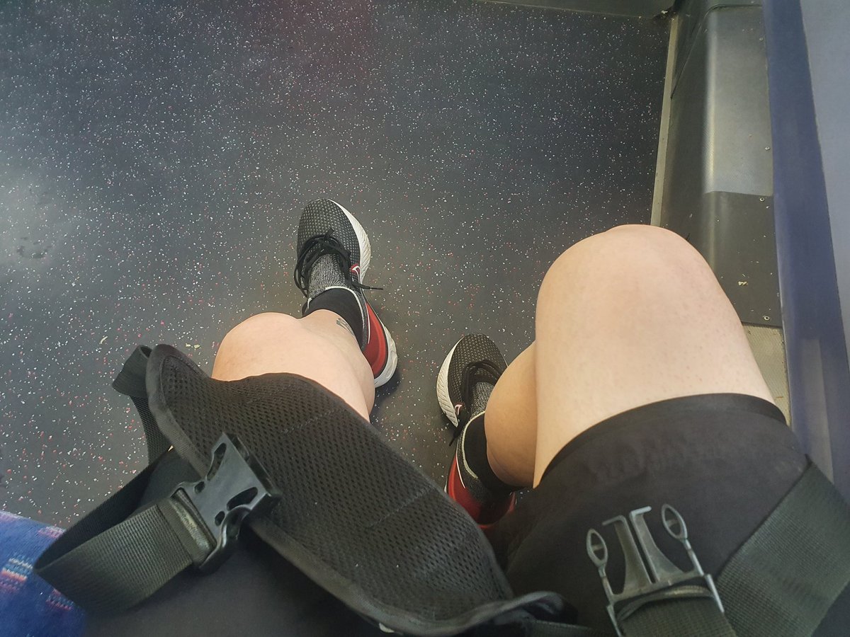 Jerry_Bittles's tweet photo. On the way back to Severn Beach for route option #2.
Yep, day 4 and there's another (4th in a row) 13.1 #HalfForALaugh to smash out. Totally 'on it' this week. 😀
#ukrunchat #running #JustDoIt https://t.co/NMUgWENjut